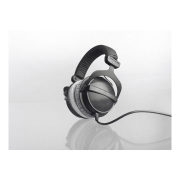 Beyerdynamic DT 770 PRO 250 Ohms Closed Studio Headphones