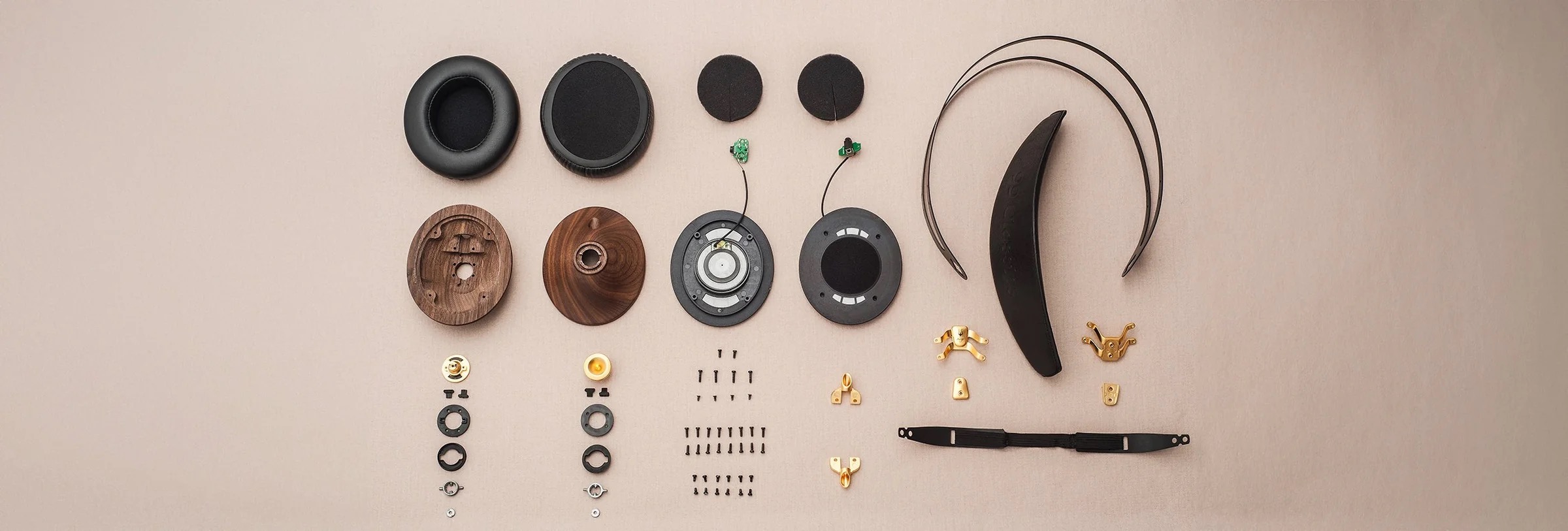 Photo of disassembled Classics 99 with all parts displayed