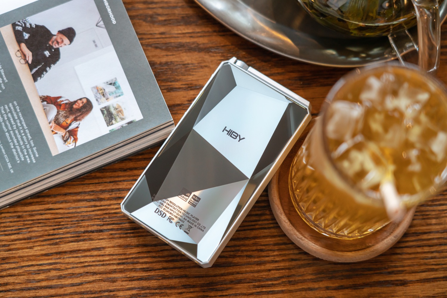 Photo of Hiby R6 III 2025 on table